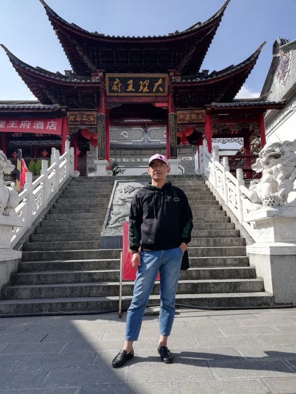 旧事离人的第一张照片--大理蓝颜知己交友网